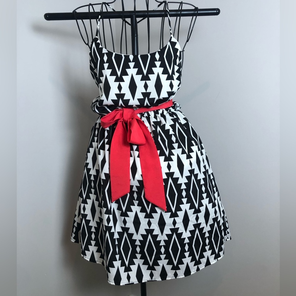Striking B&W Dress w/Red Belt